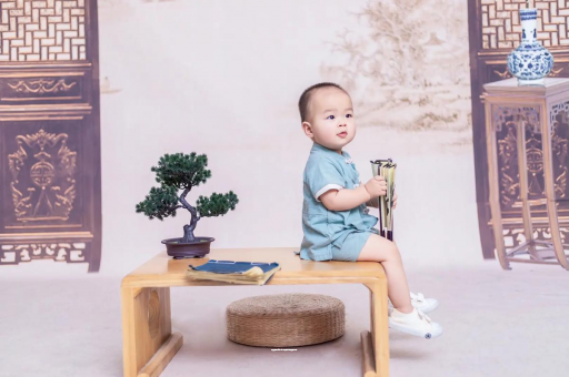 包生男孩正规公司宝宝发烧手脚冰凉